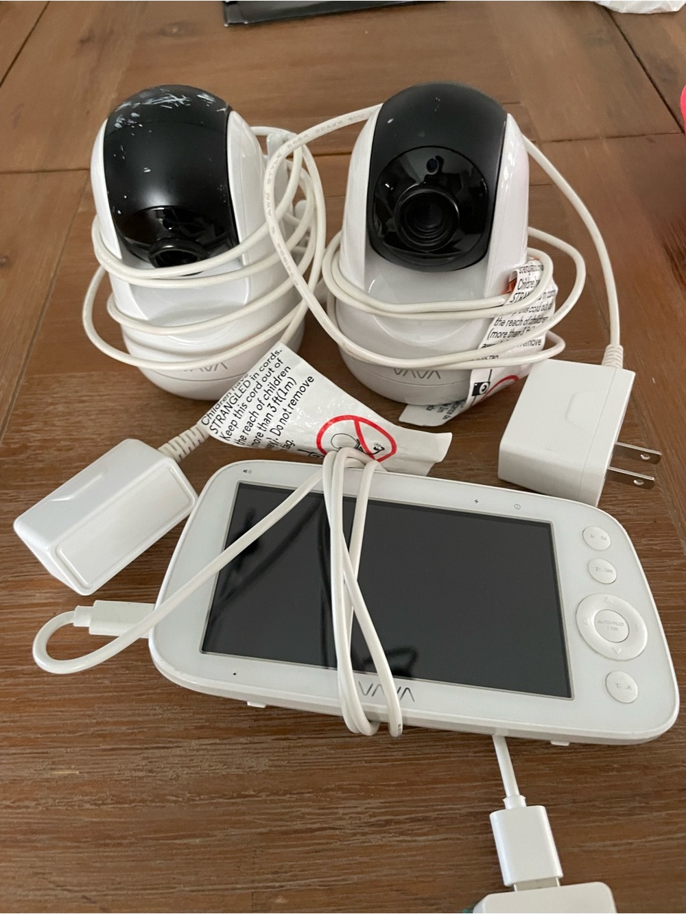 VAVA White Baby Monitor with Dual Cameras